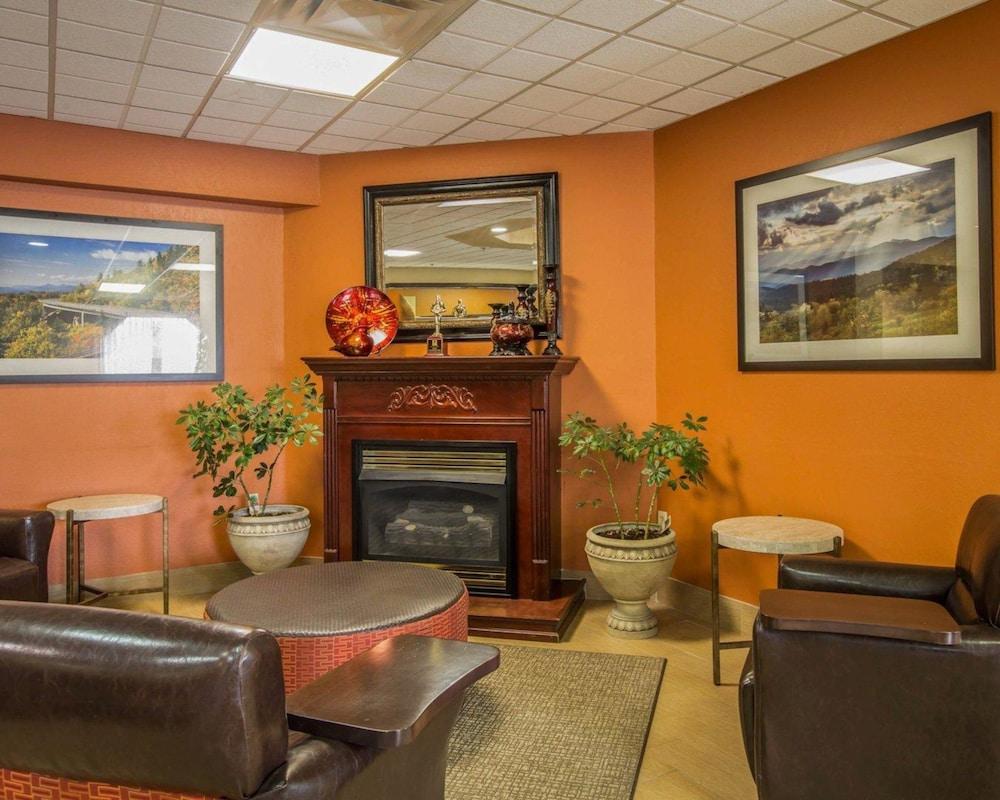 Comfort Inn Asheville Airport Fletcher Exterior photo