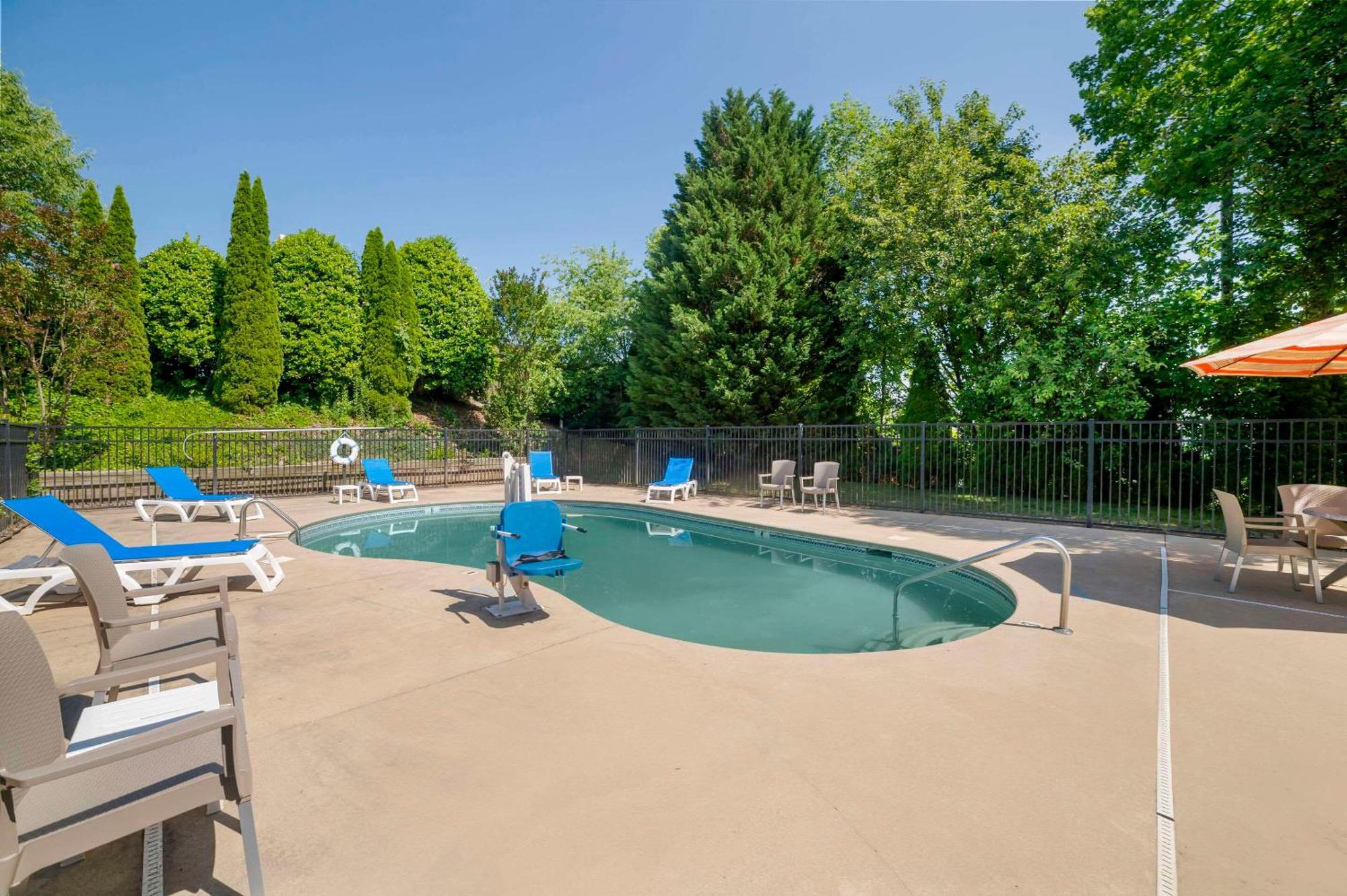 Comfort Inn Asheville Airport Fletcher Exterior photo